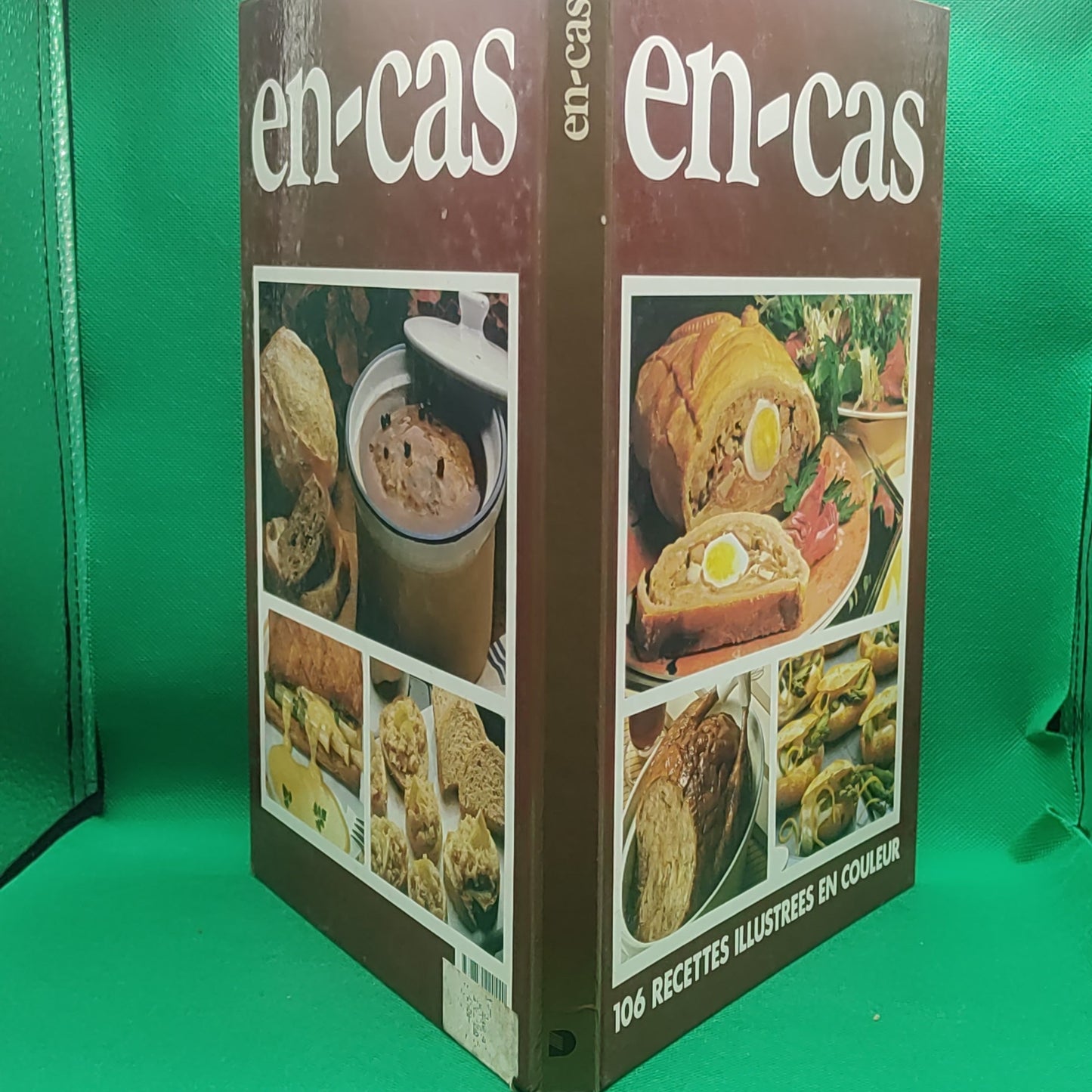 Livro - En-cas, 106 Recettes Illustrees en Couleur