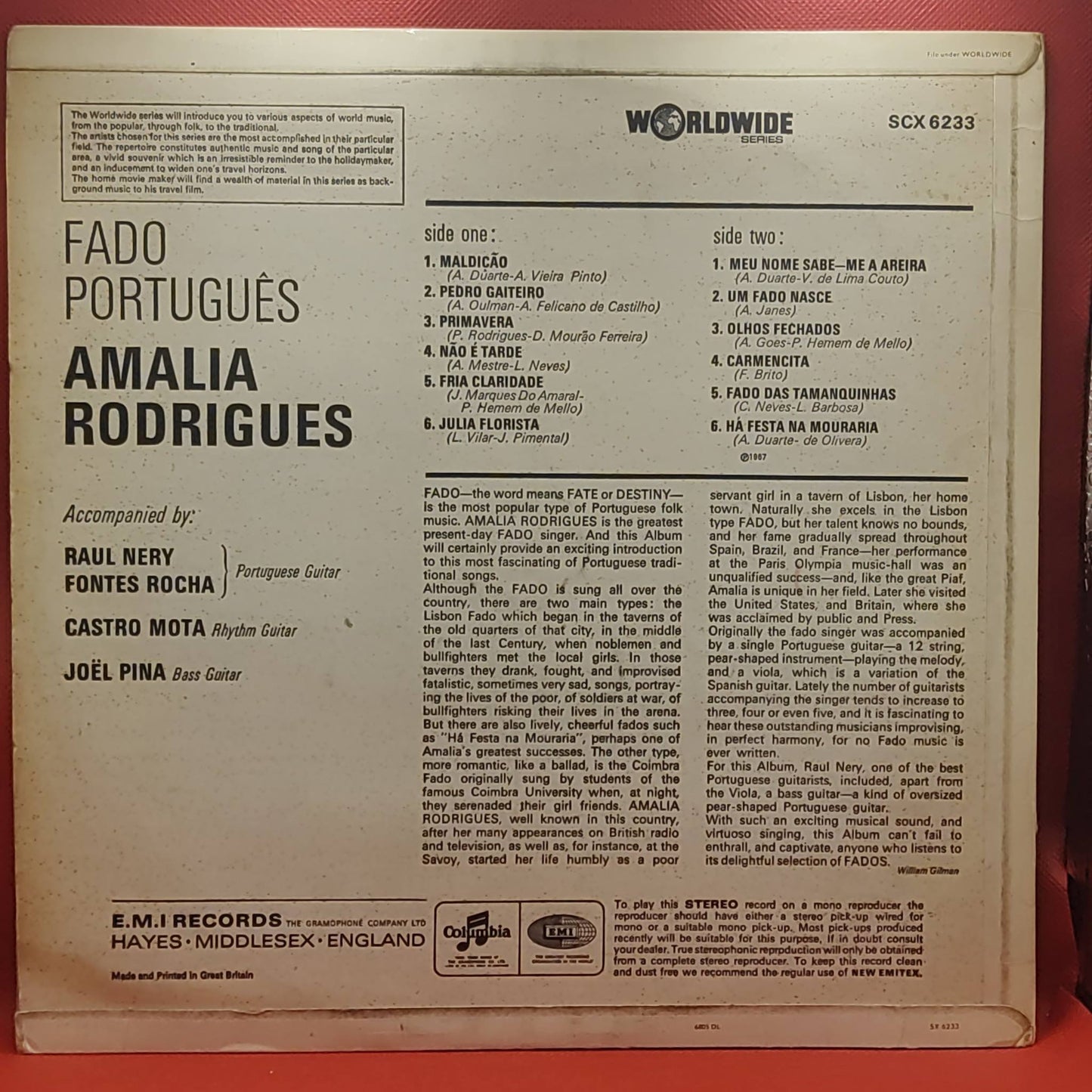 Amália Rodrigues – Fado Português