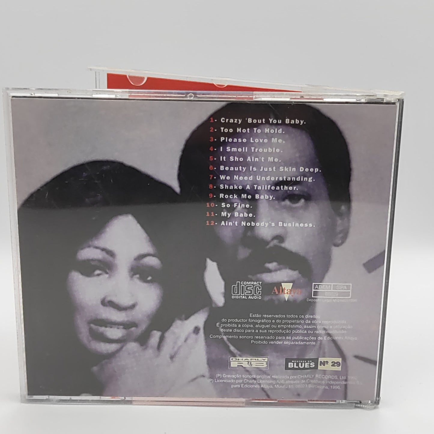 Ike & Tina Turner – Too Hot To Hold