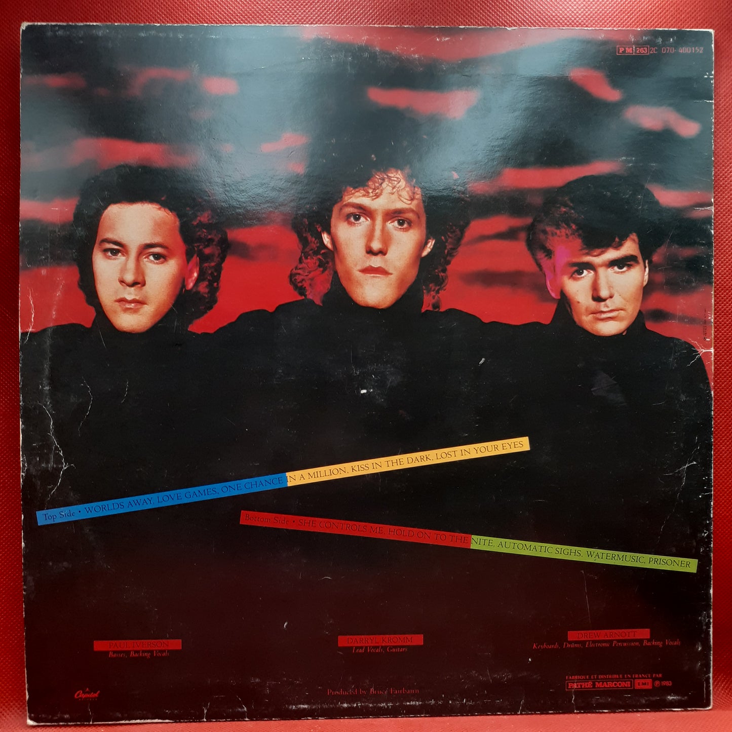 Strange Advance – Worlds Away