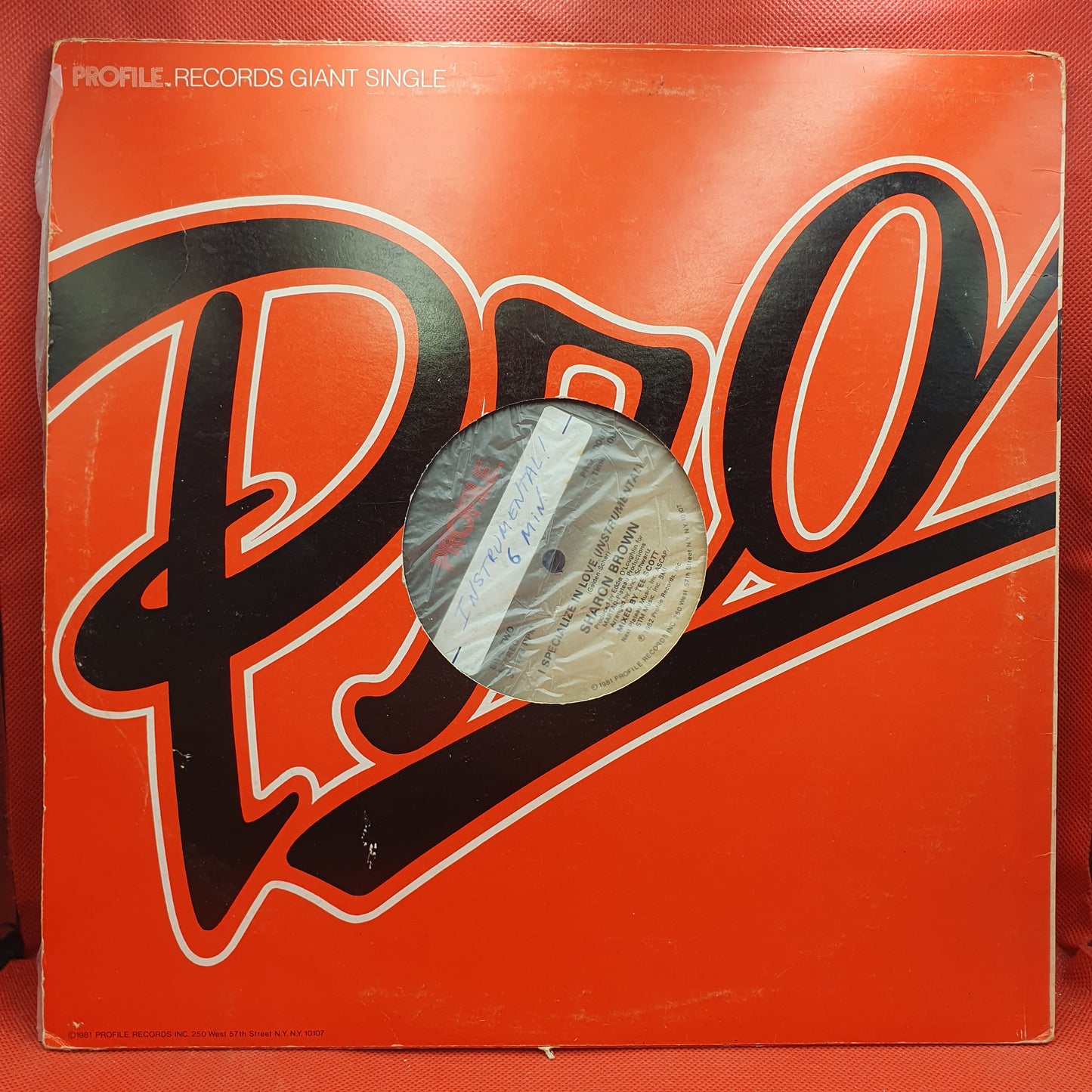 Sharon Brown – I Specialize In Love