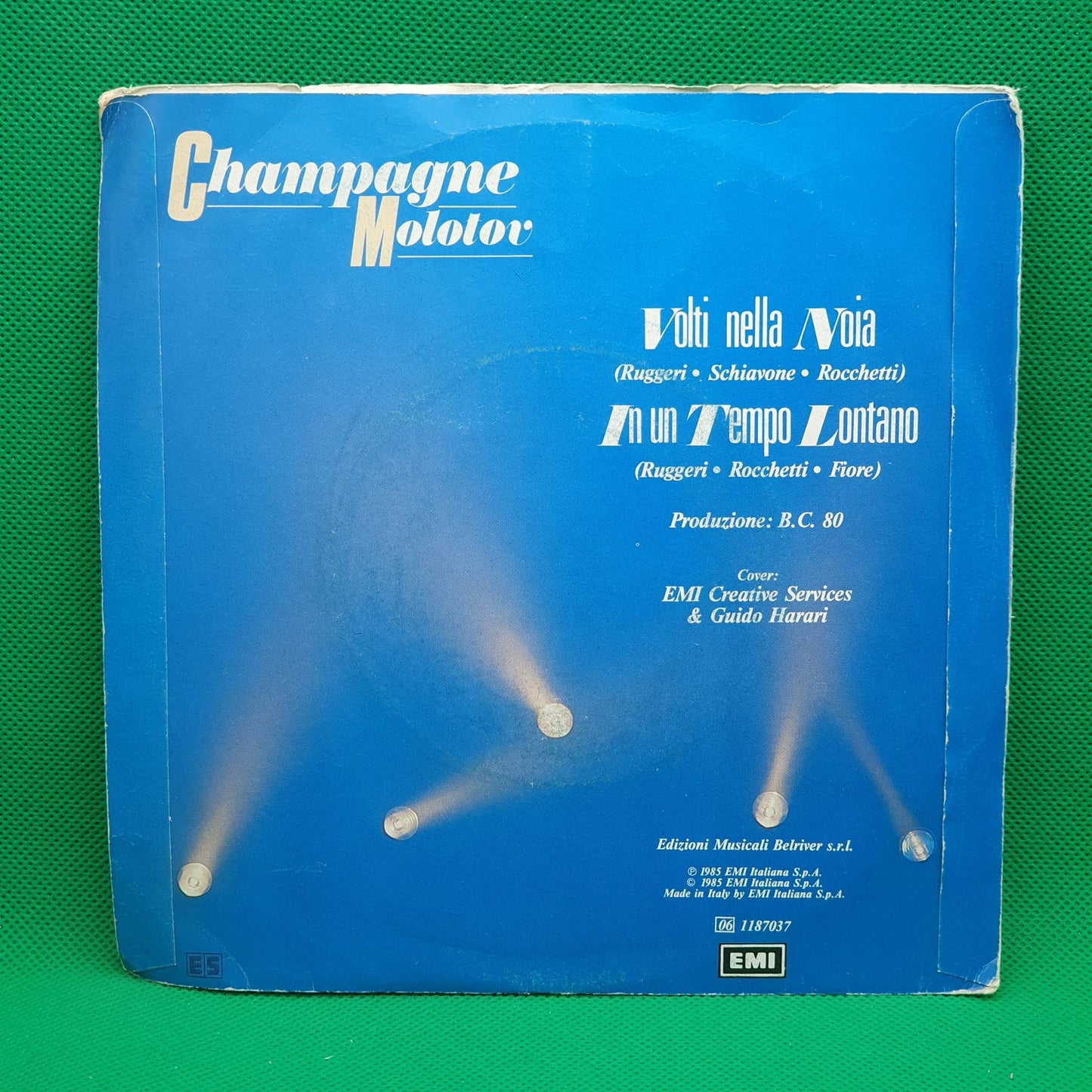 Champagne Molotov – Volti Nella Noia