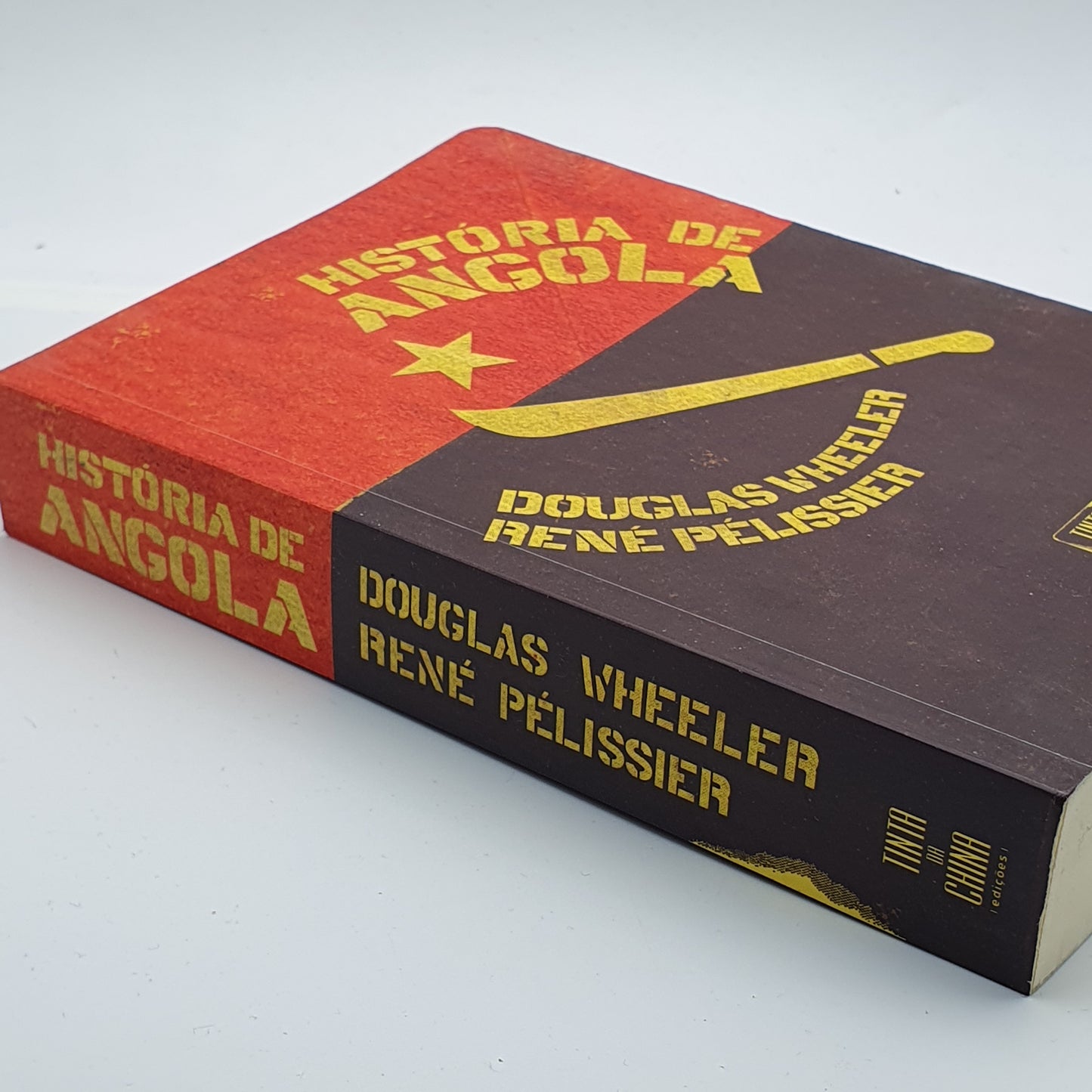 Douglas Wheeler - História de Angola