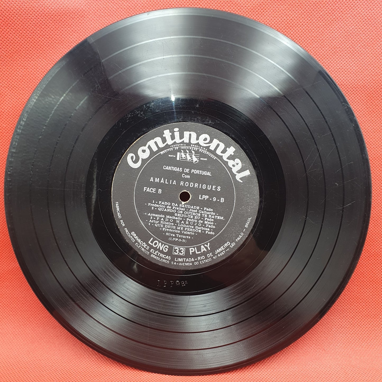 Amália Rodrigues – Cantigas de Portugal