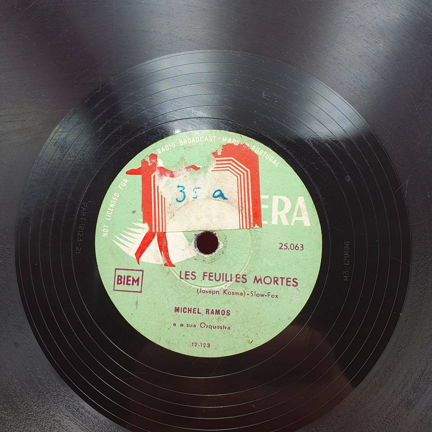 Michel Ramos e a sua Orchestra - Les Fueilies Mortes / Mes Juenes Annees