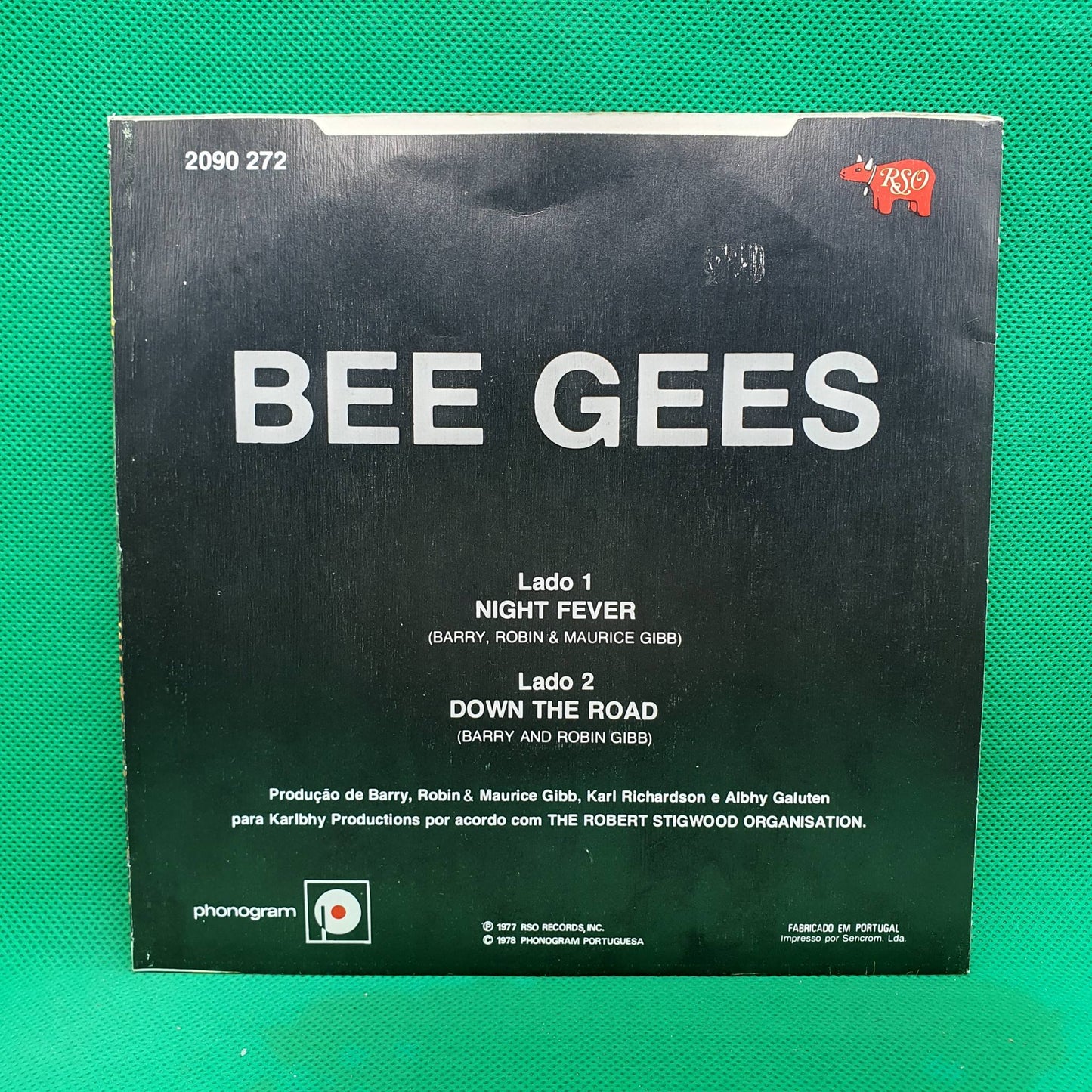 Bee Gees – Night Fever