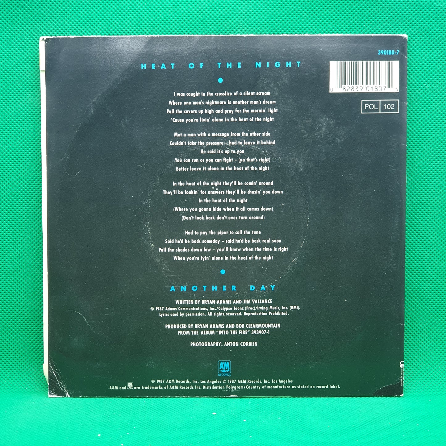 Bryan Adams – Heat Of The Night