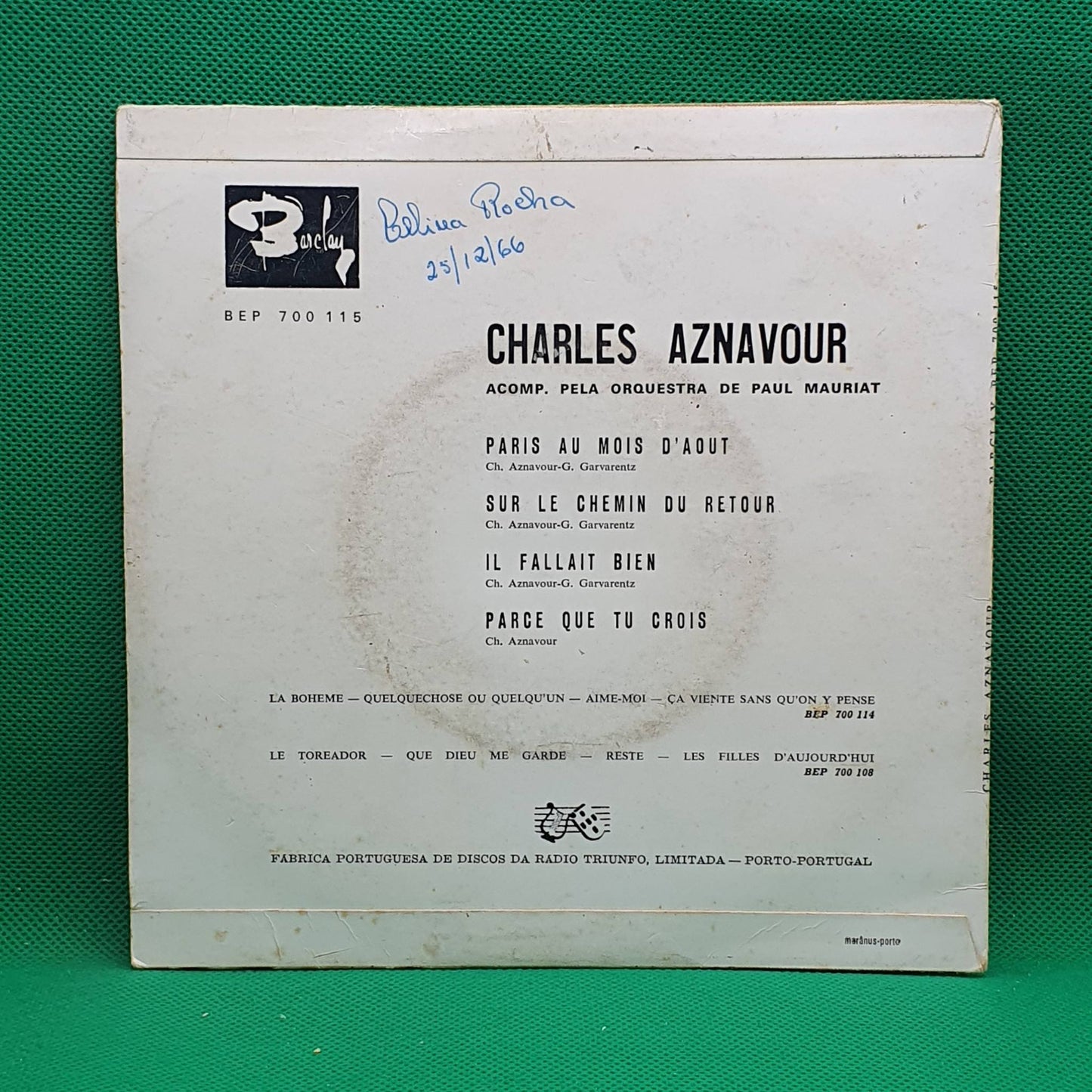 Charles Aznavour – Paris Au Mois D'Aout