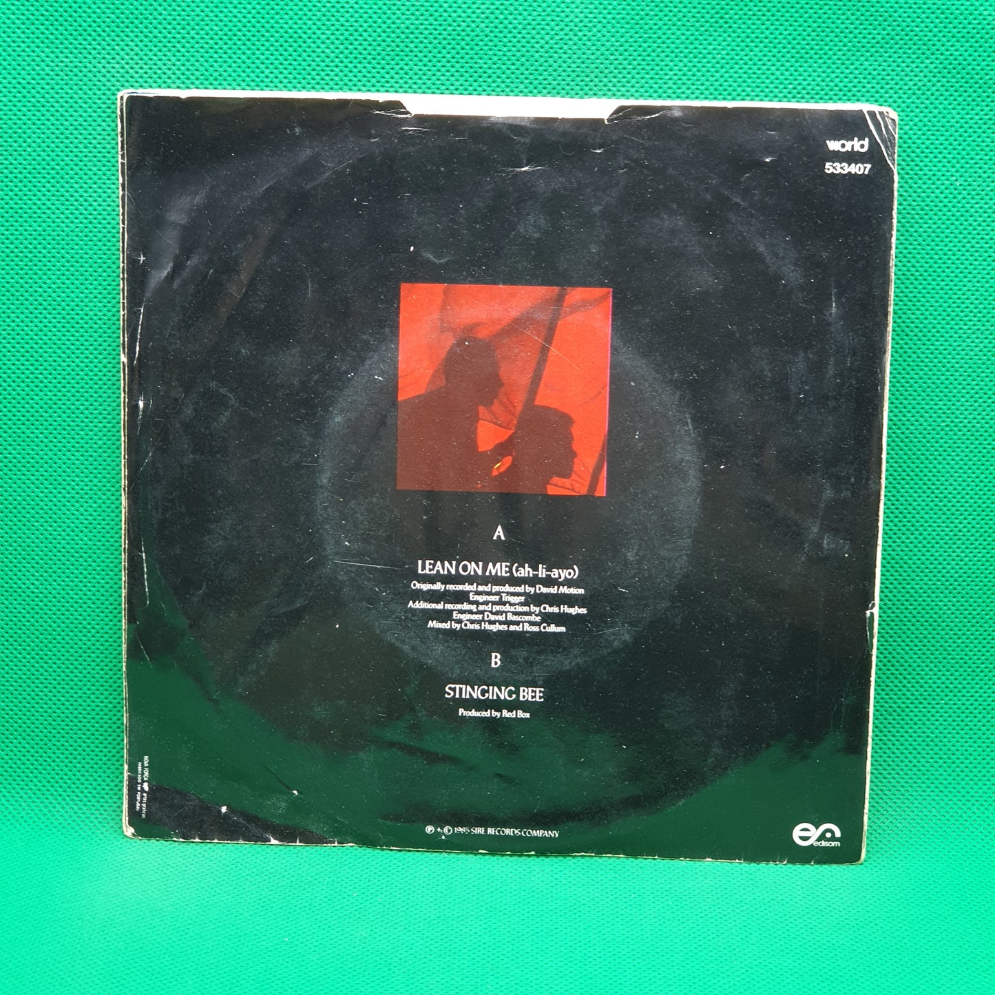 Red Box – Lean On Me