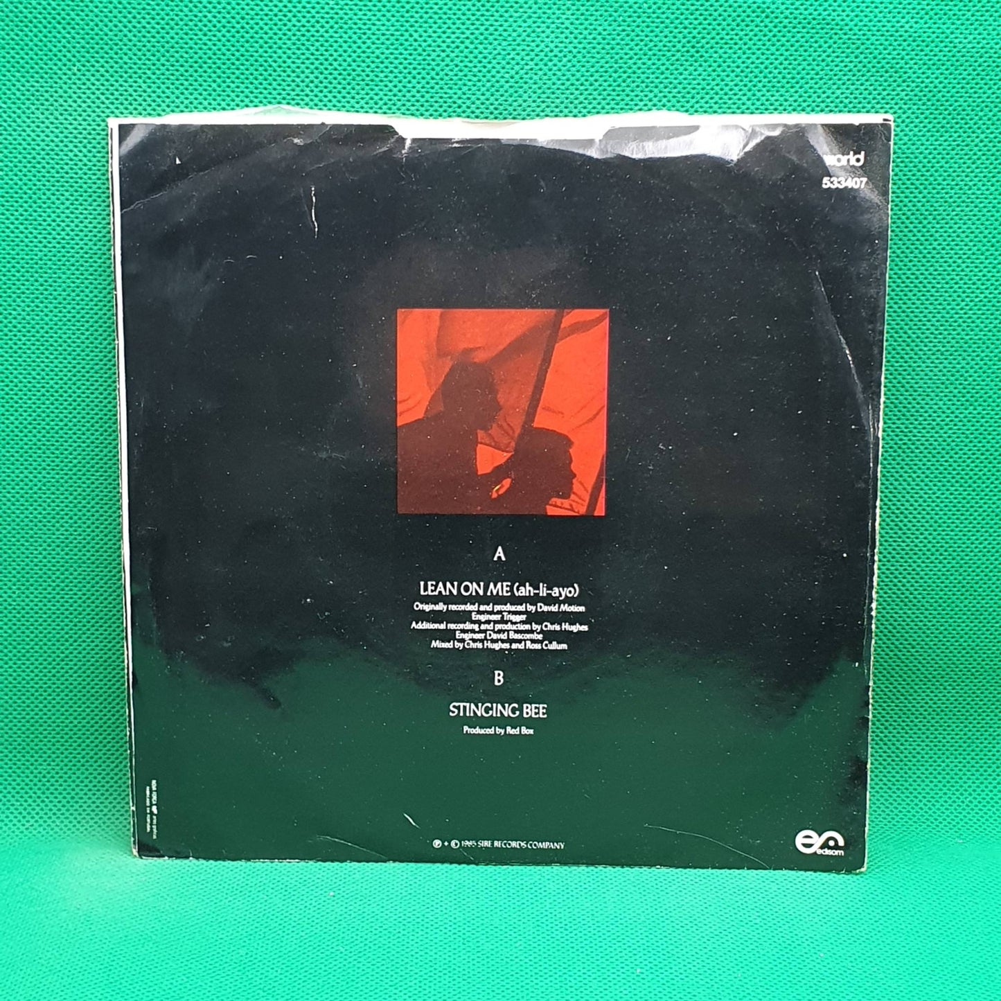 Red Box – Lean On Me