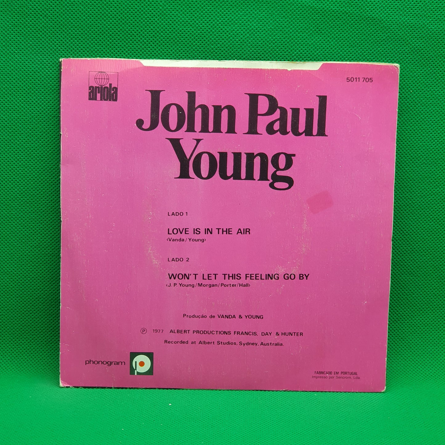 John Paul Young – Love Is In The Air