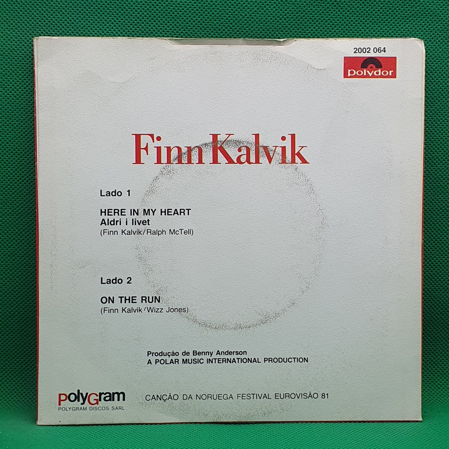 Finn Kalvik – Aldri I Livet