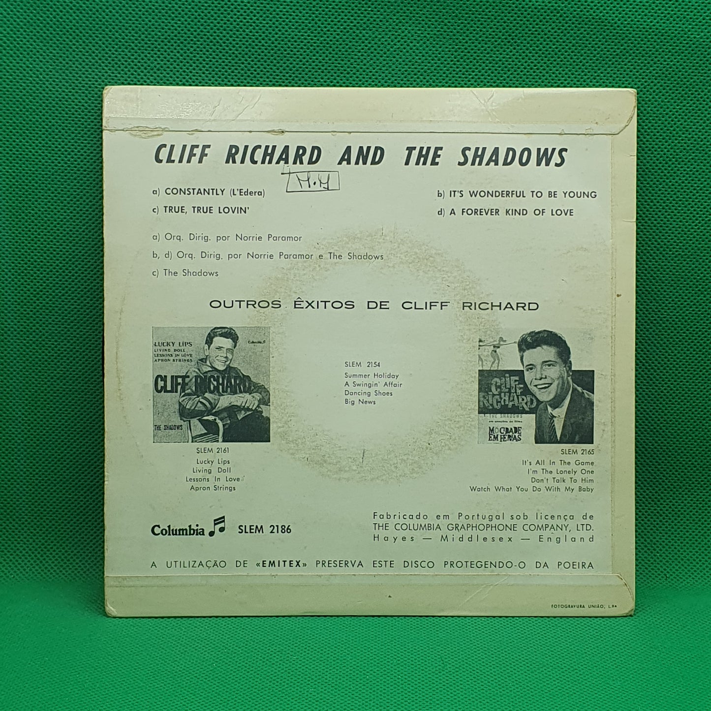 Cliff Richard And The Shadows – A Forever Kind Of Love