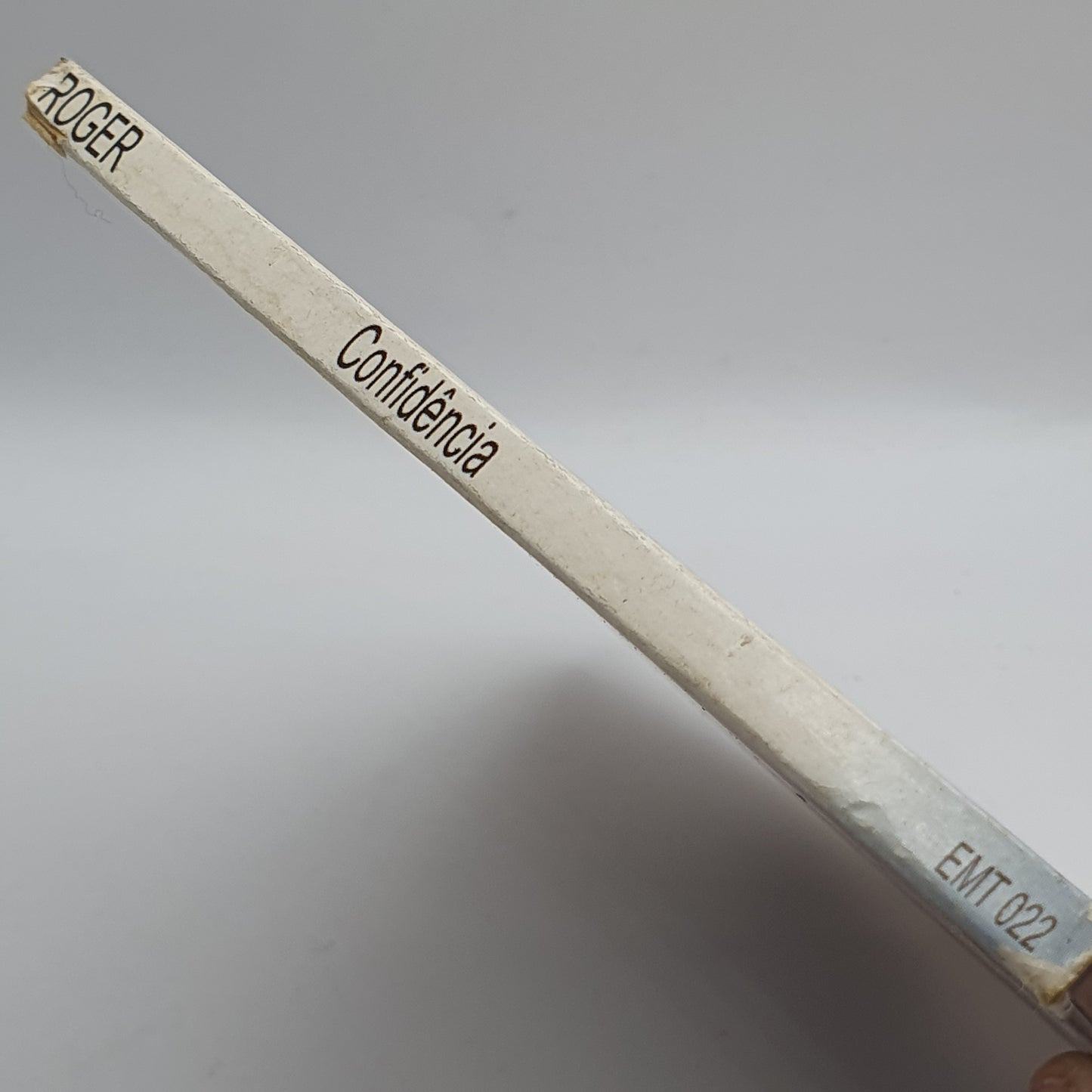 Roger – Confidência