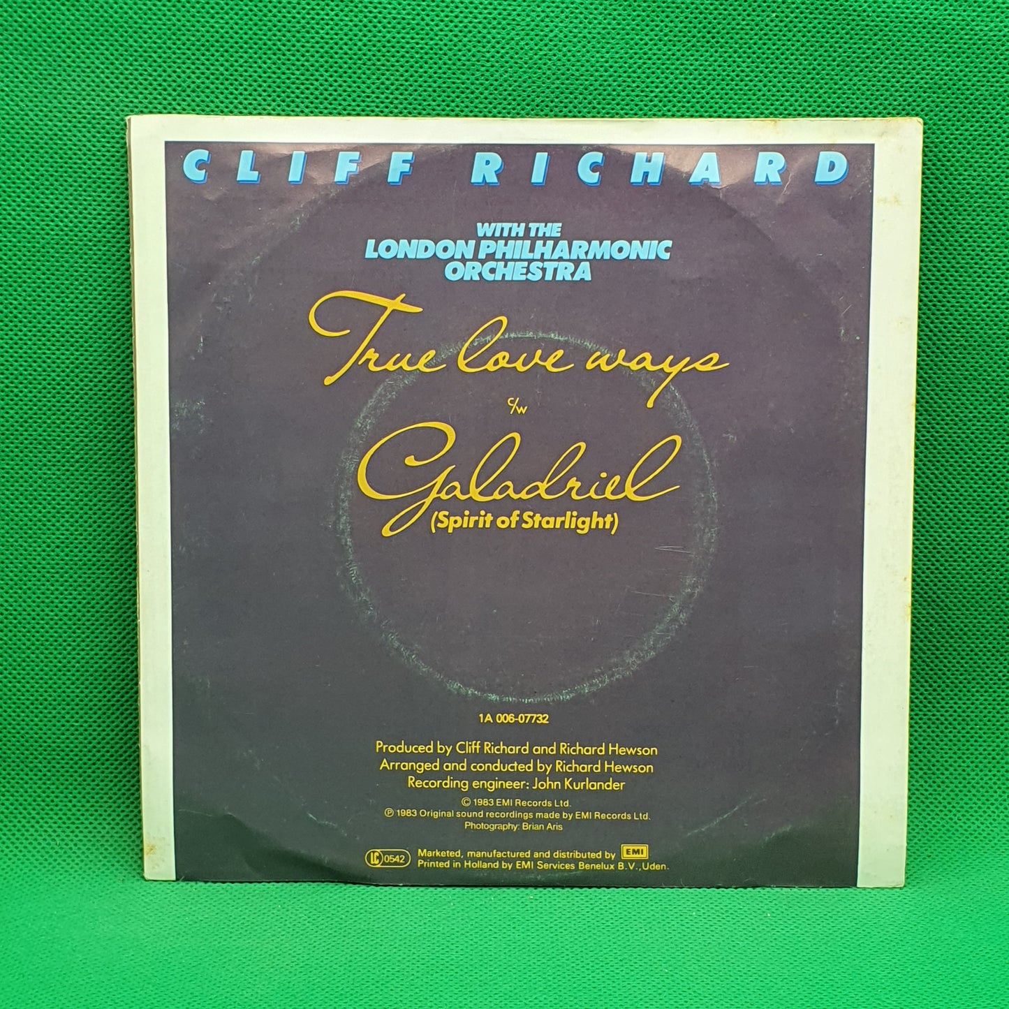 Cliff Richard With The London Philharmonic Orchestra – True Love Ways