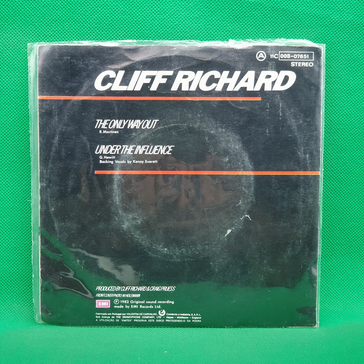 Cliff Richard – The Only Way Out