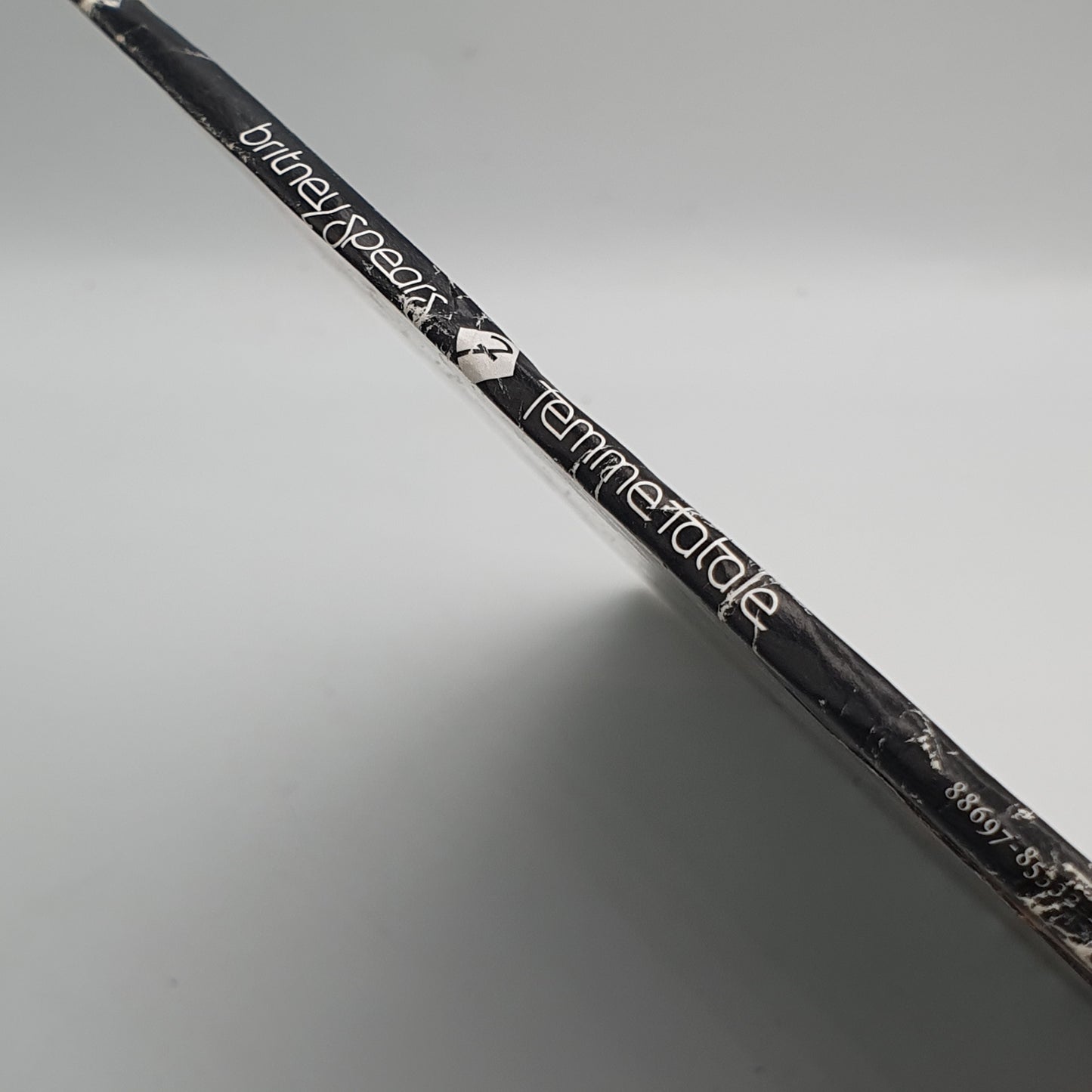 Britney Spears – Femme Fatale