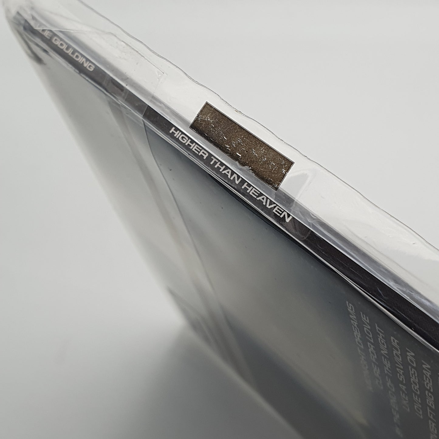 Ellie Goulding – Higher Than Heaven