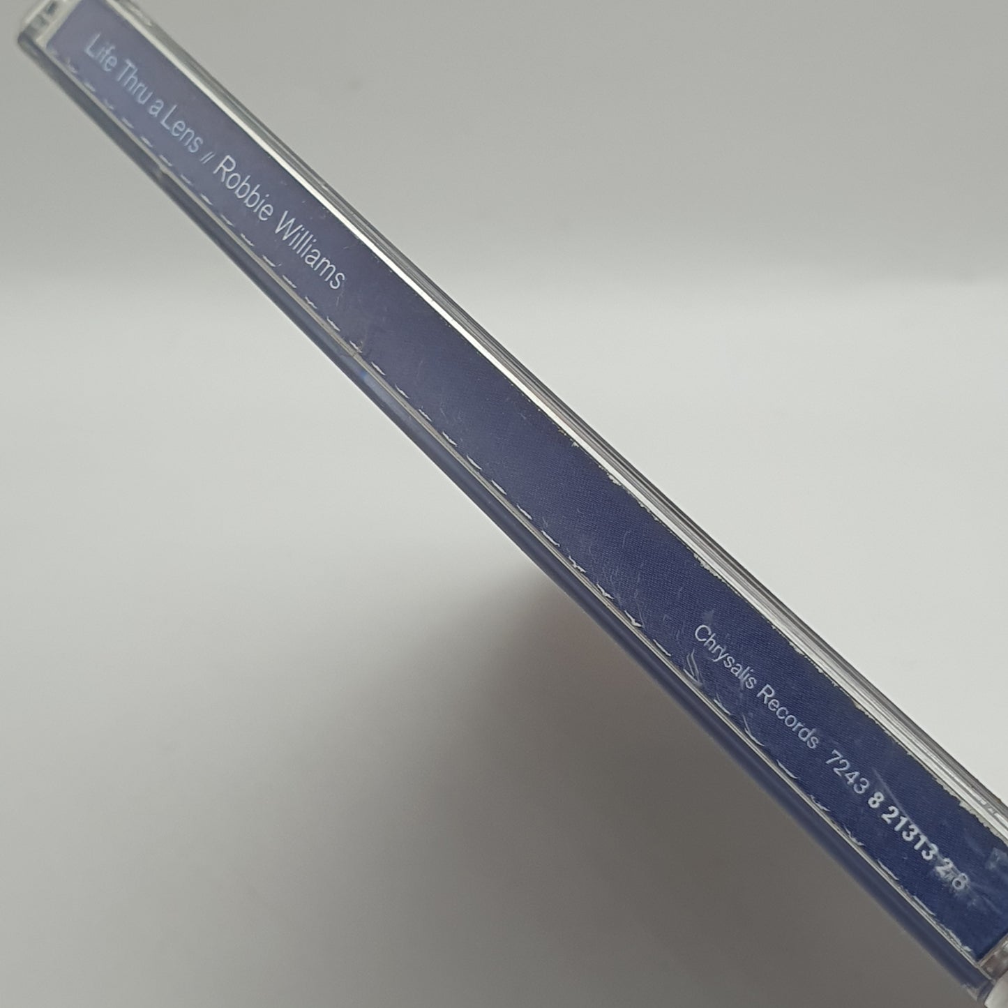 Robbie Williams – Life Thru A Lens