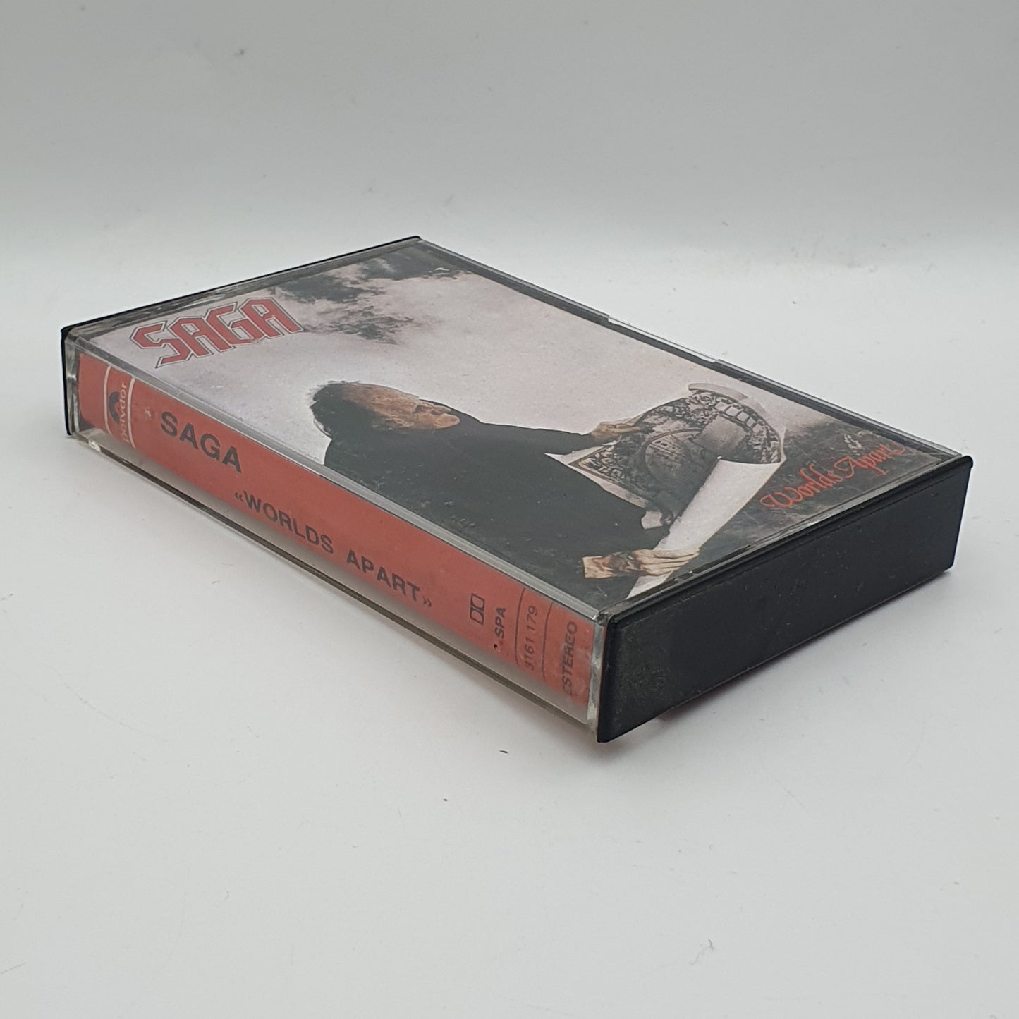 Saga – Worlds Apart