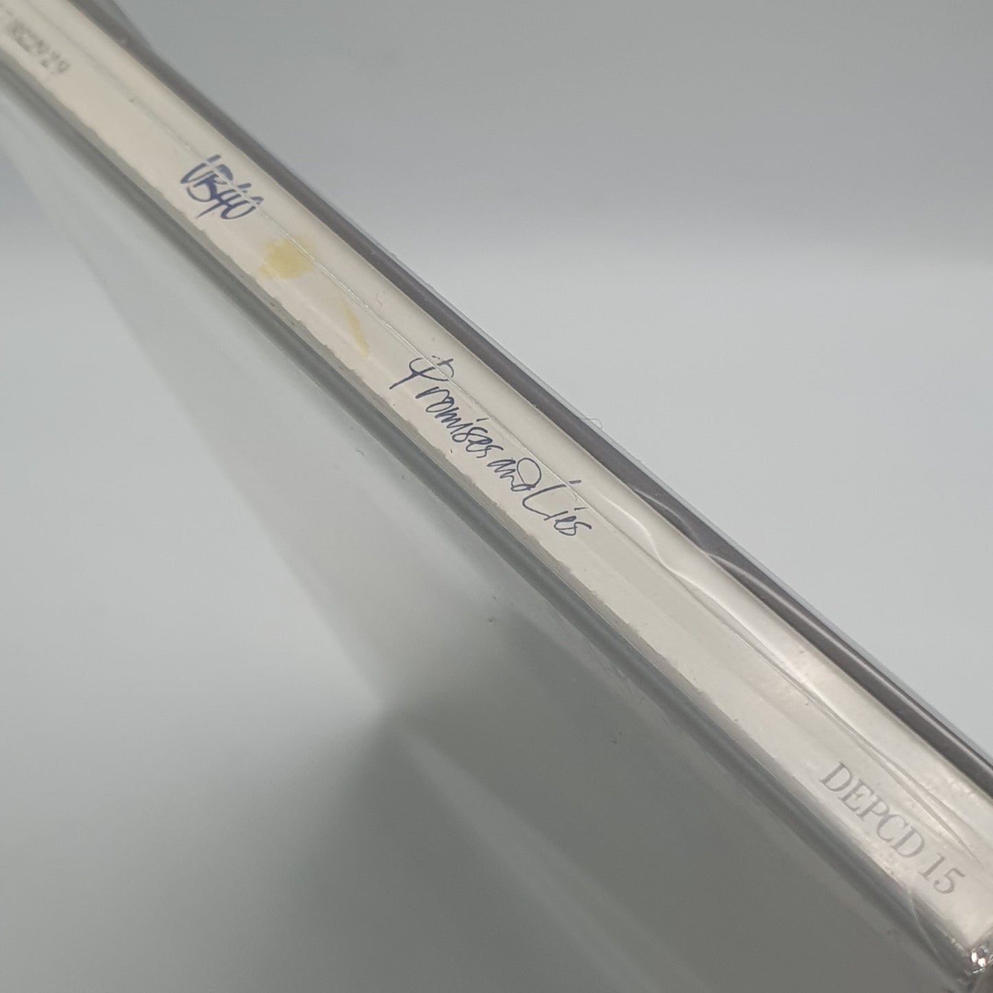 UB40 – Promises And Lies