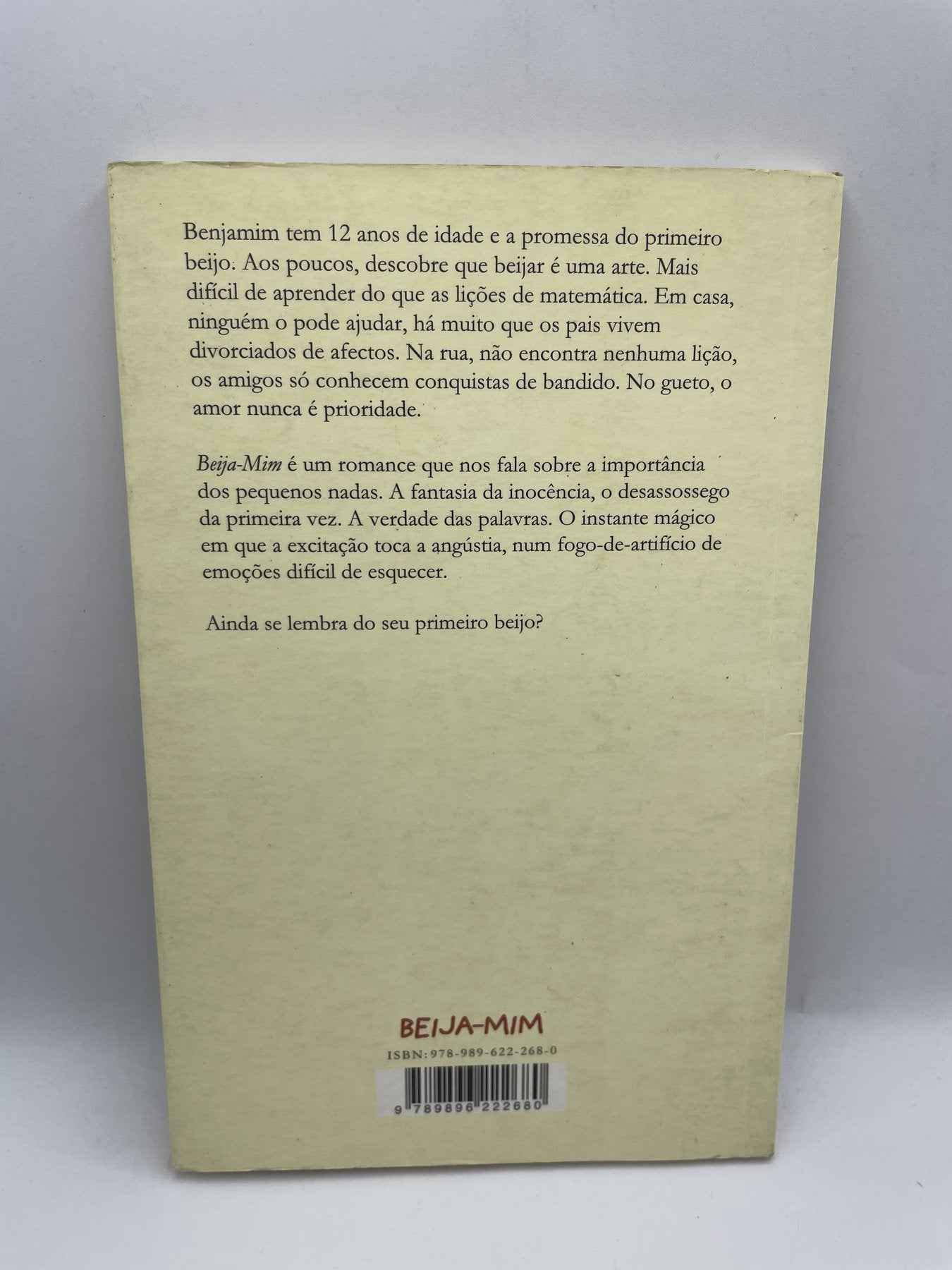 Livro-Beija-me-Jorge Araújo