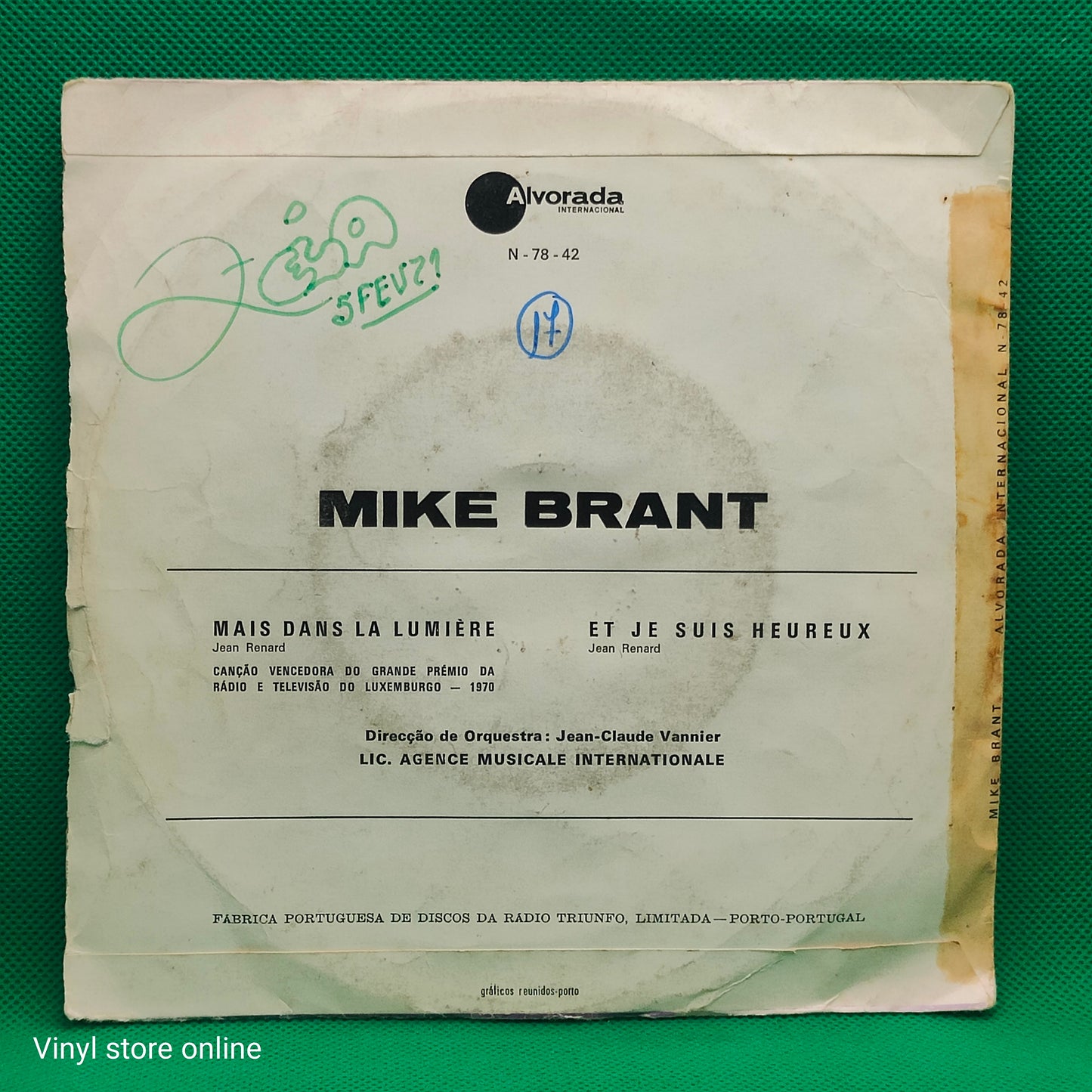 Mike Brant – Mais Dans La Lumière / Et Je Suis Heureux