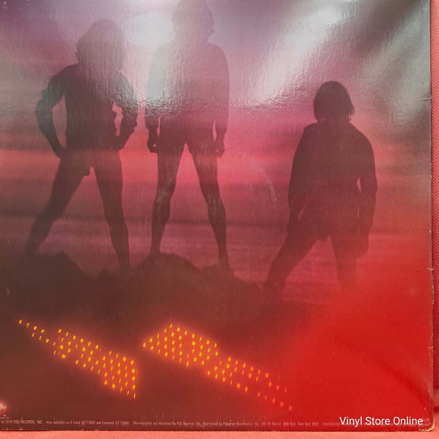 Bee Gees – Spirits Having Flown