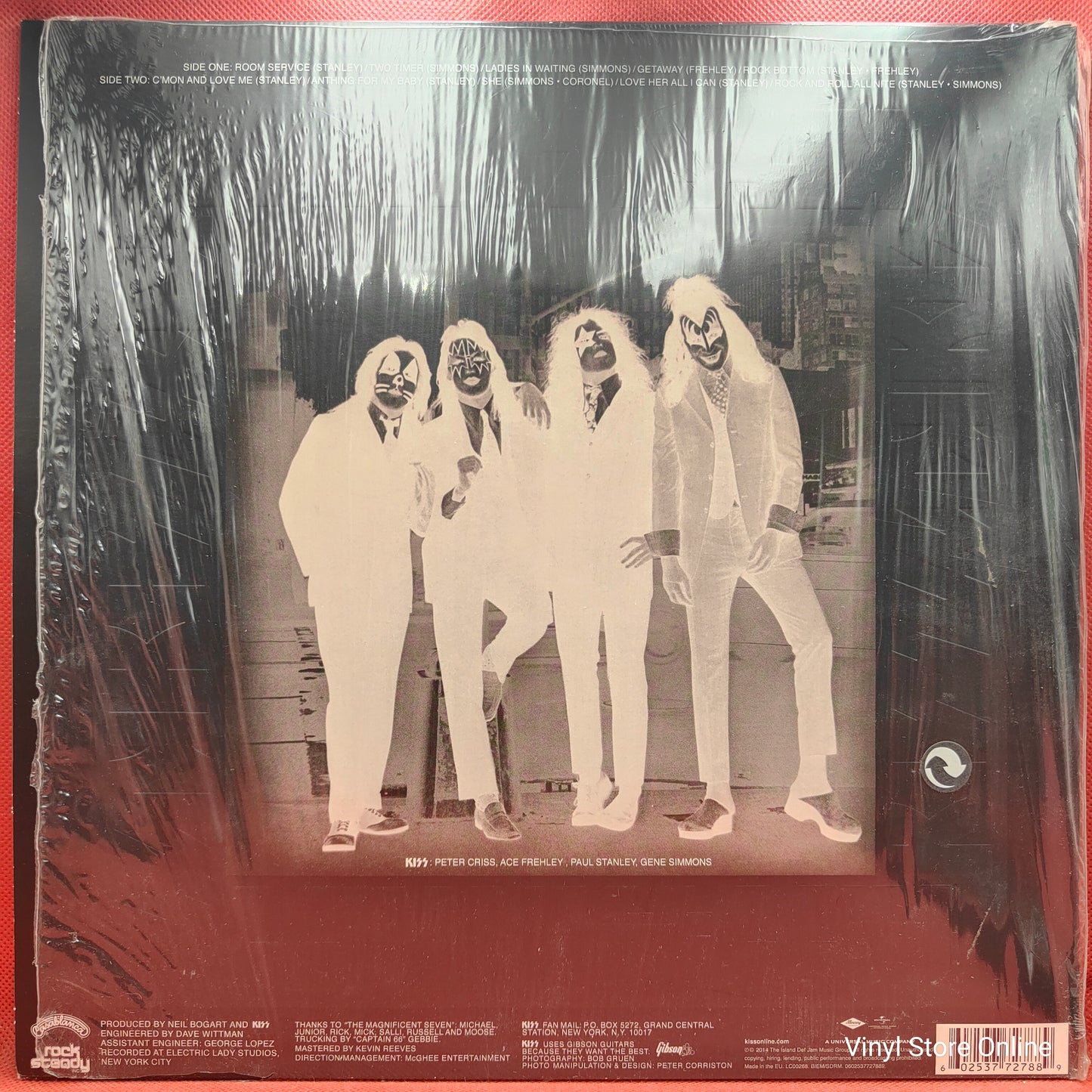 Kiss – Dressed To Kill