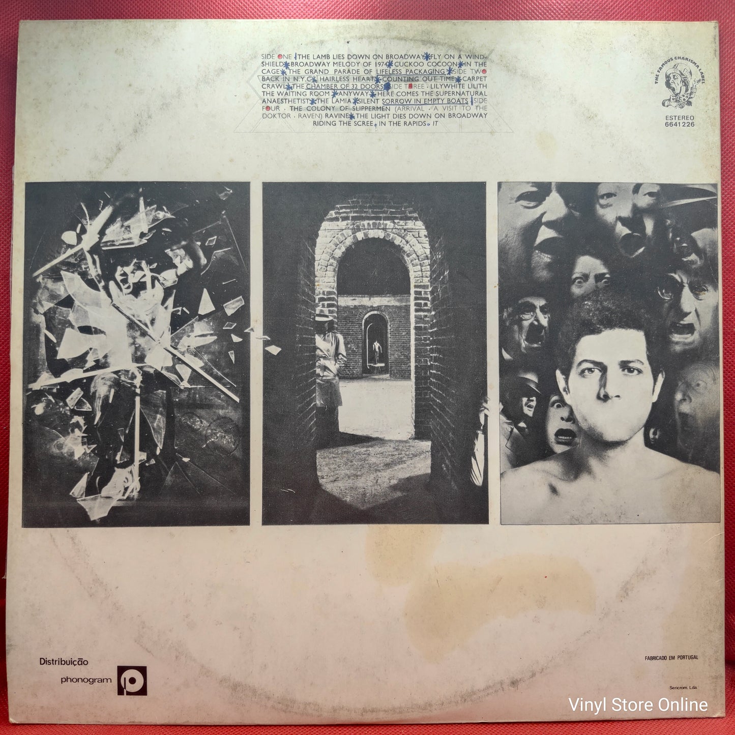 Genesis – The Lamb Lies Down On Broadway