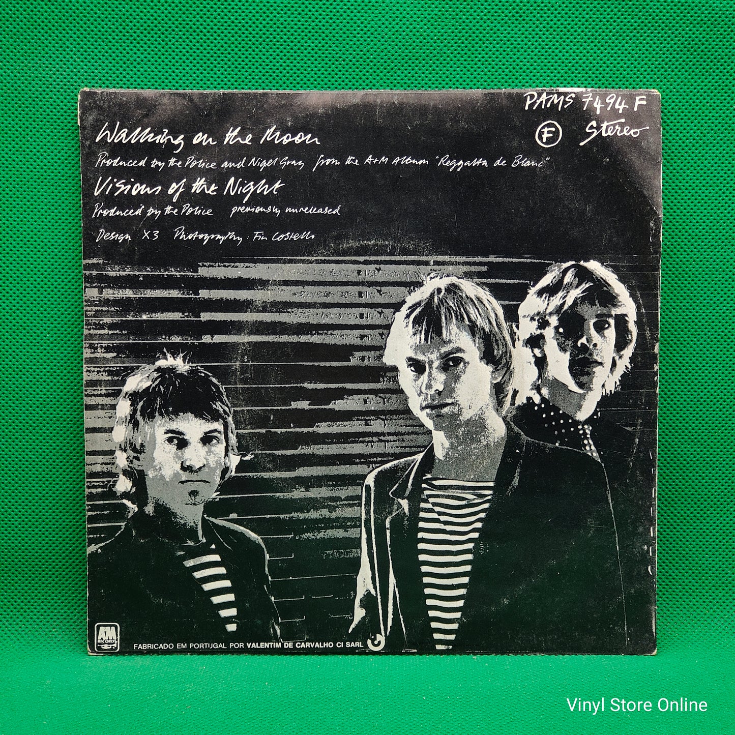 The Police – Walking On The Moon