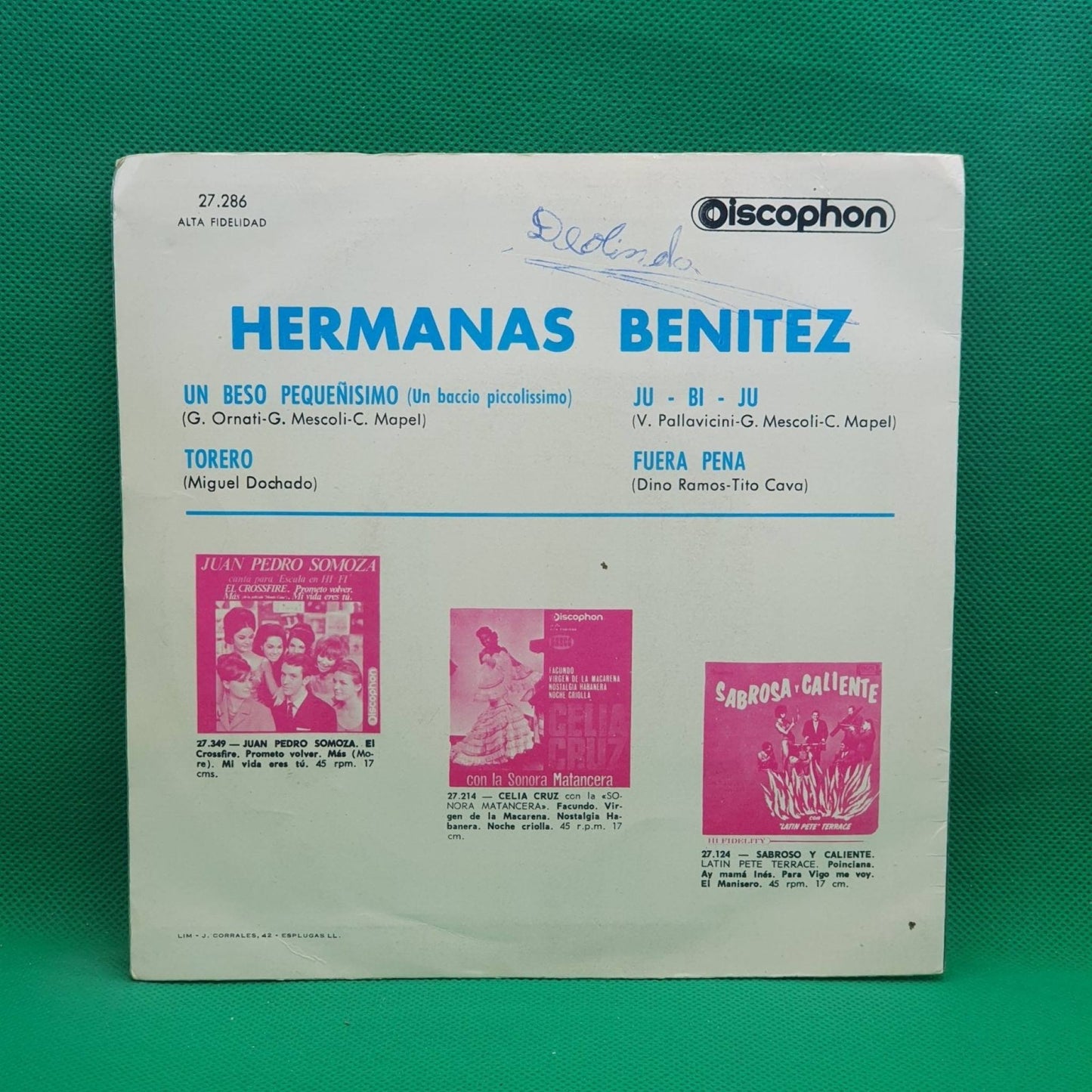 Hermanas Benitez – Un Beso Pequeñisimo - Vinyl Store Online