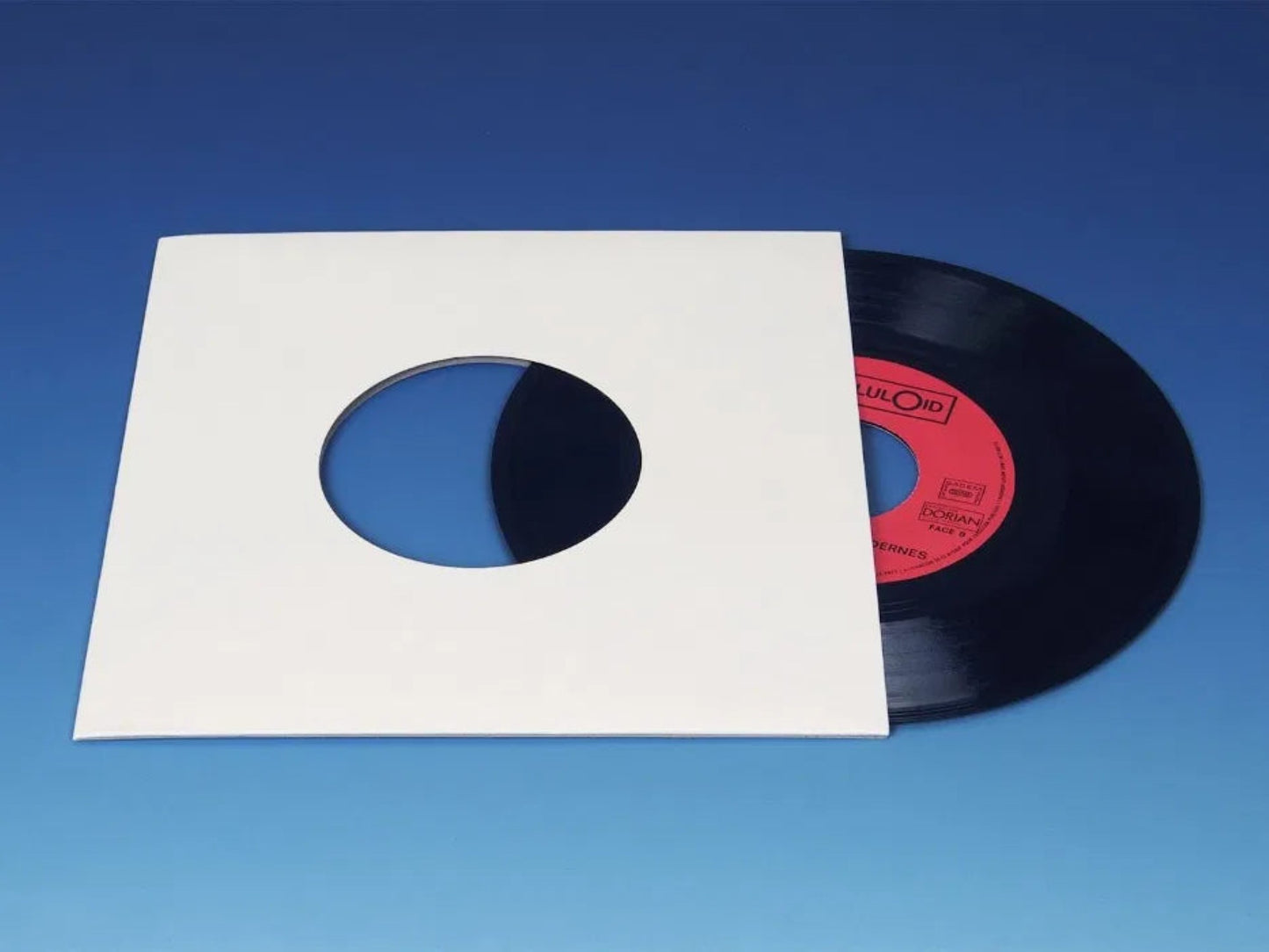 10 Capas de papelão 7 ”- Branco, orifícios centrais - Vinyl Store Online