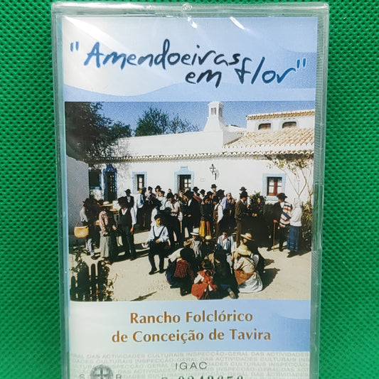 Folklore-Ranch von Conceição de Tavira – Blühende Mandelbäume