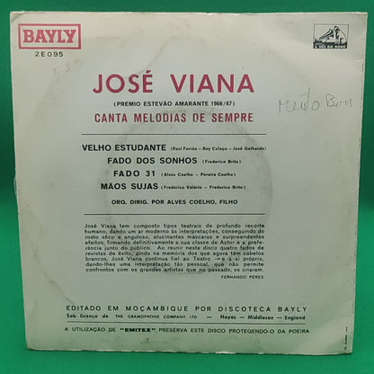 José Viana canta melodias de sempre