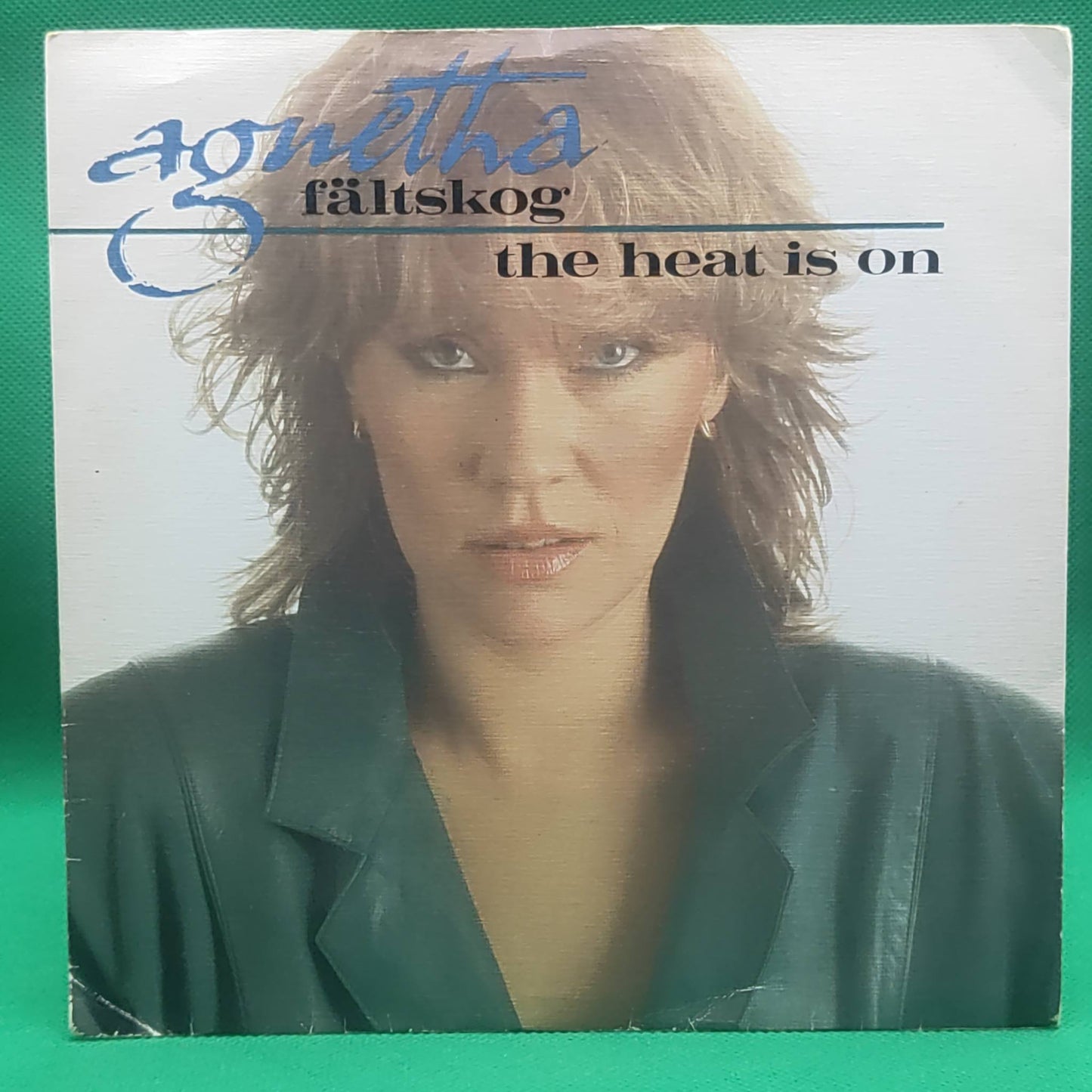 Agnetha Fältskog – The Heat Is On