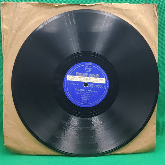 MARIA ZAMORA UND SUS MUCHACHOS