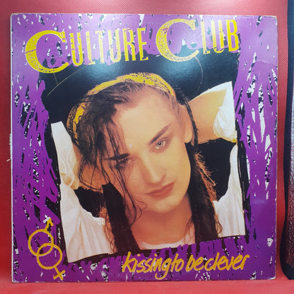 Culture Club – Kissing To Be Clever (Copiar)