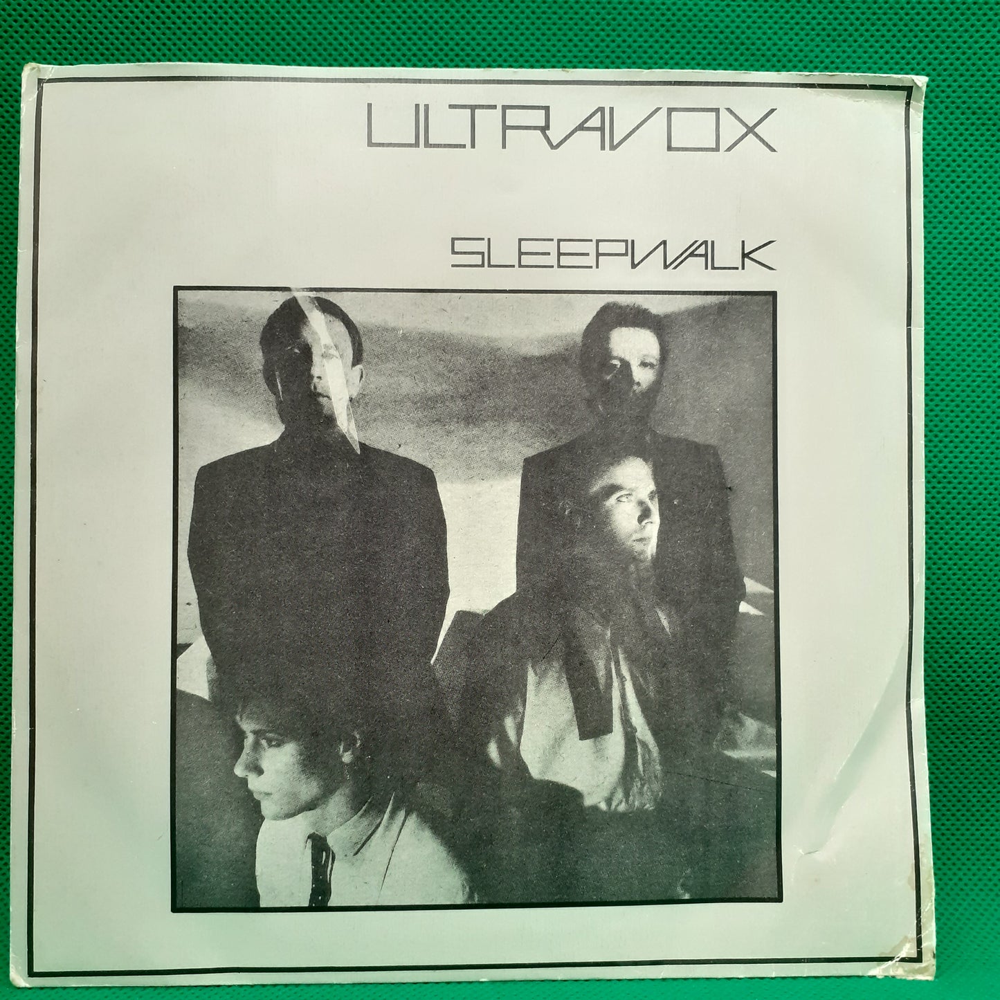 Ultravox – Sleepwalk