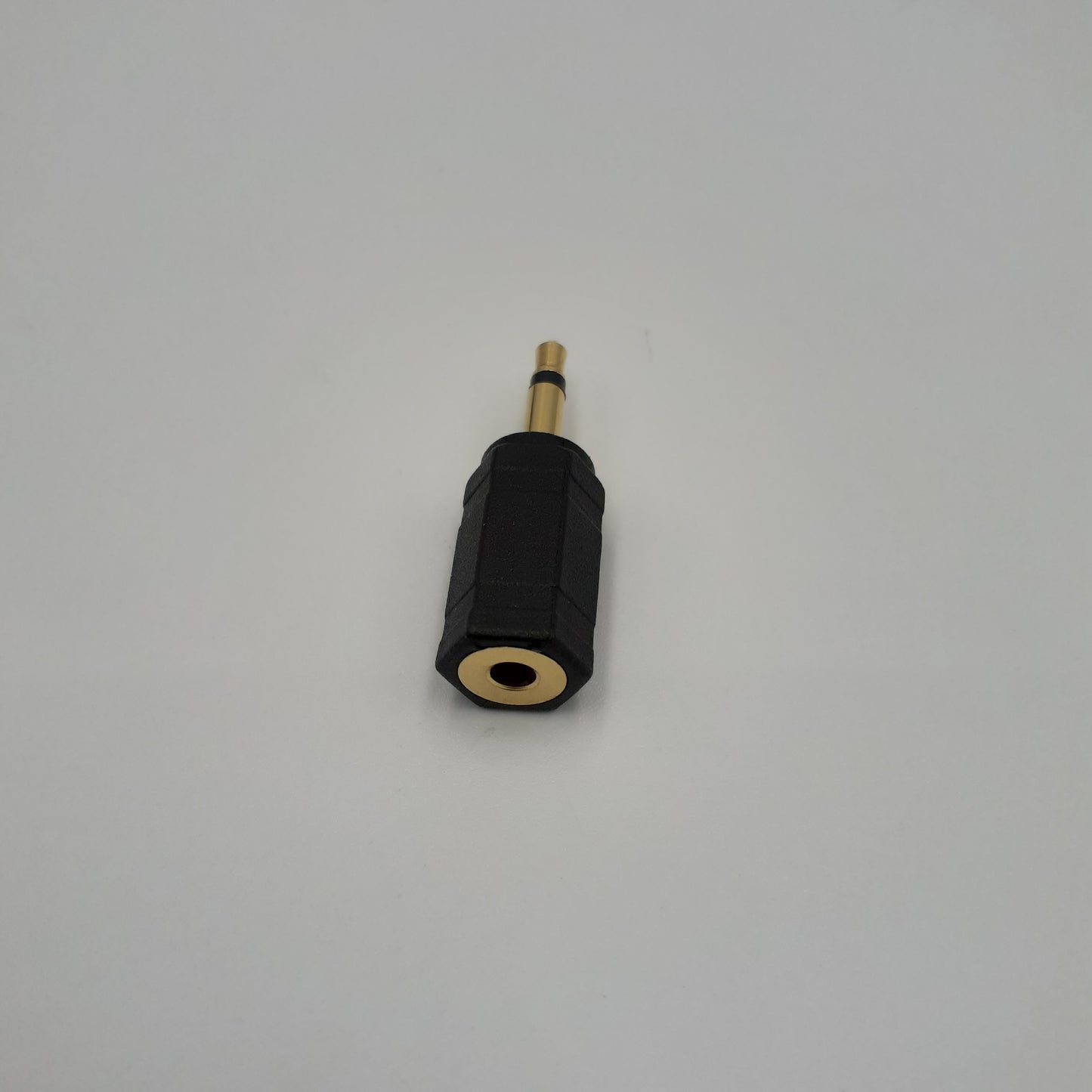 Ficha Adaptador Jack 3,5mm Mono para Jack 3,5mm Stereo REF:4620BL Dourado