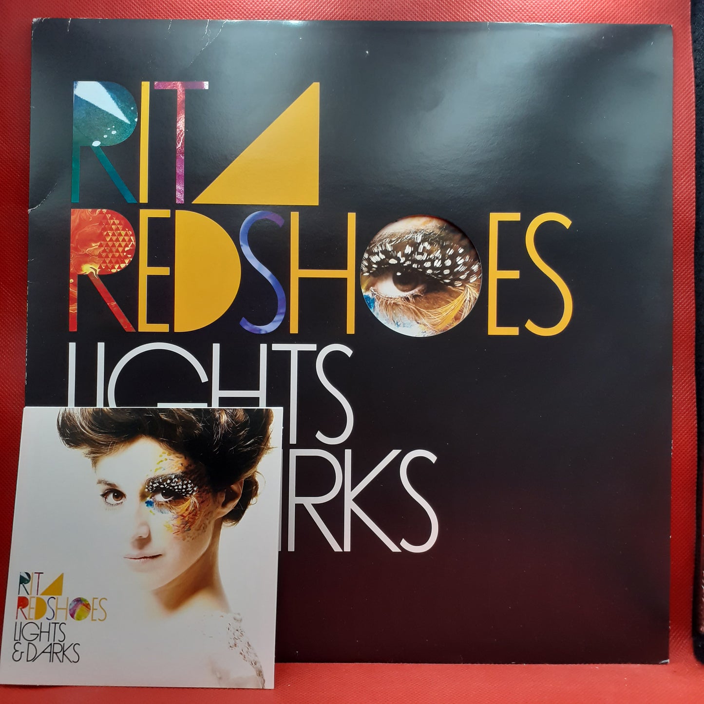 Rita Redshoes – Lights & Darks