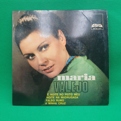 Maria Valejo – É Noite No Peito Meu
