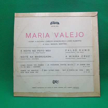 Maria Valejo – É Noite No Peito Meu