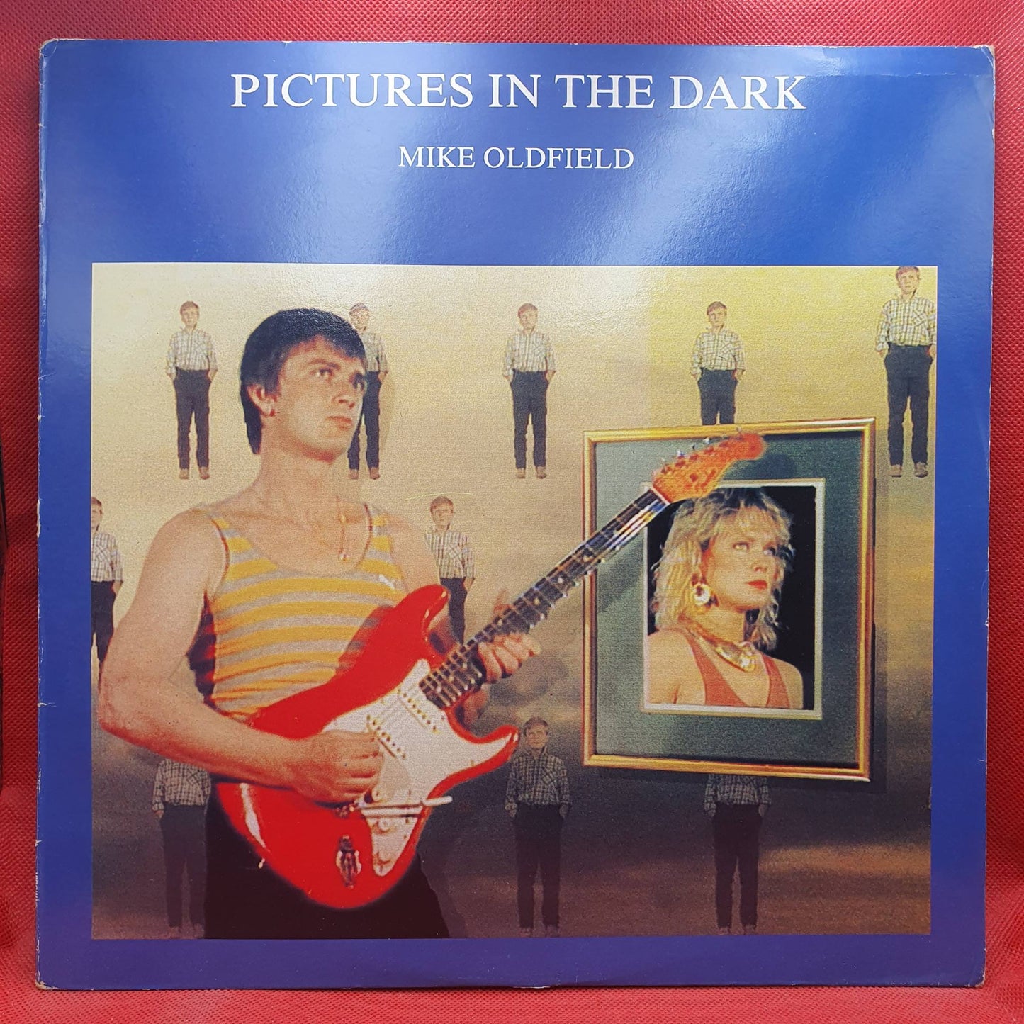 Mike Oldfield – Pictures In The Dark