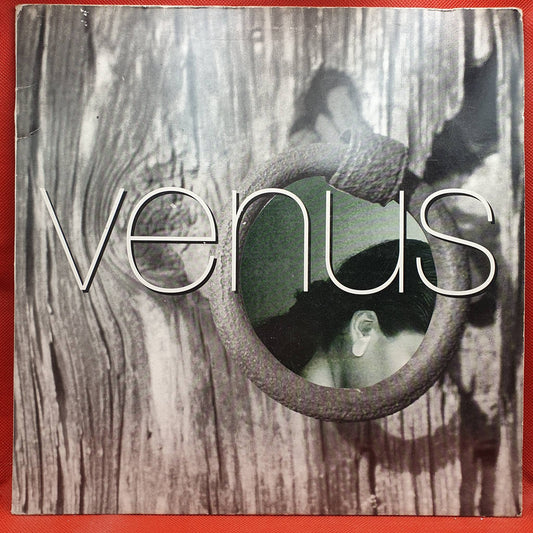 Venus ‎– Amores Extraños