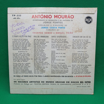 António Mourão – Na Revista "... E Viva O Velho"