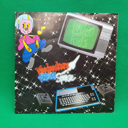 Video Kids – Woodpeckers From Space