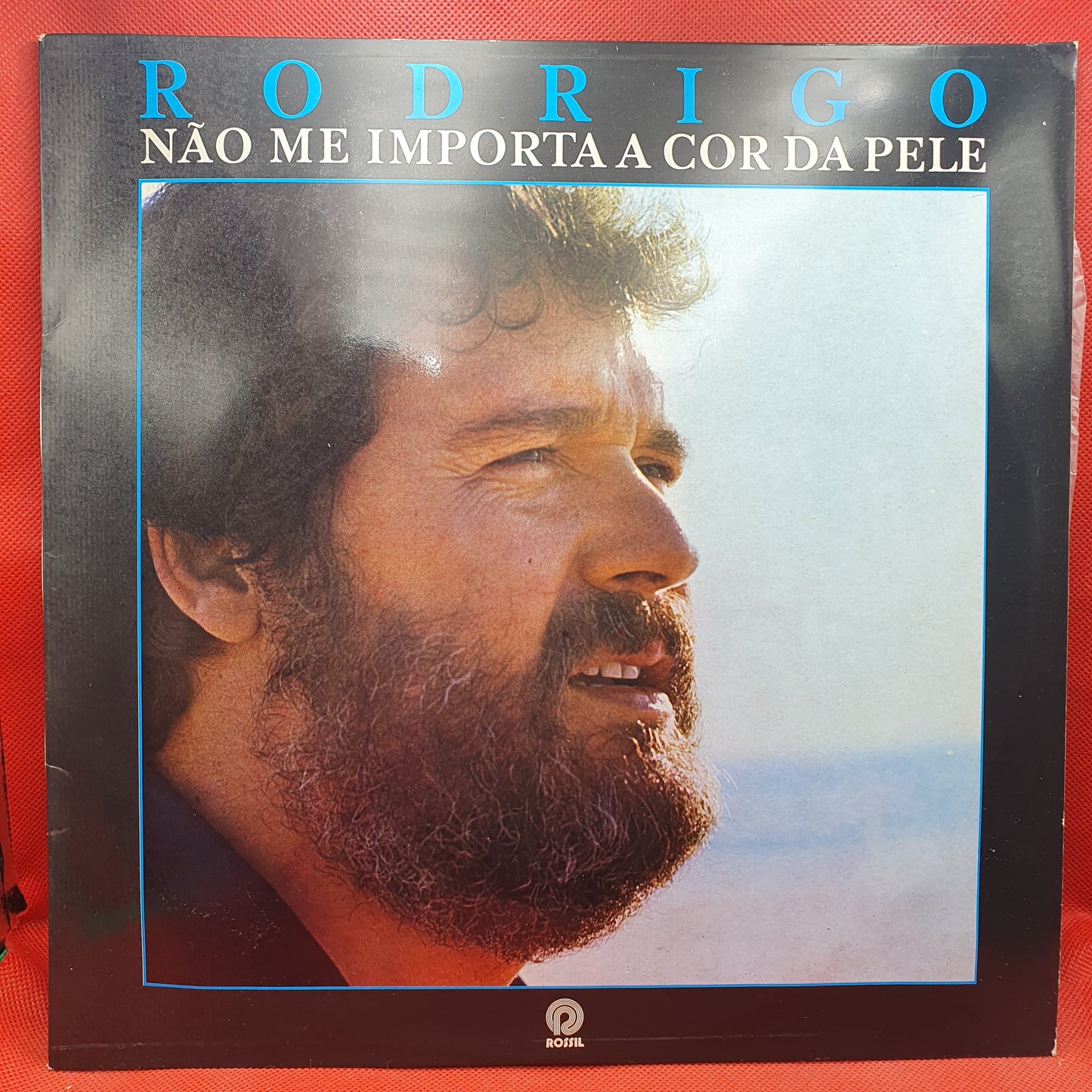 Rodrigo – Não Me Importa A Cor Da Pele