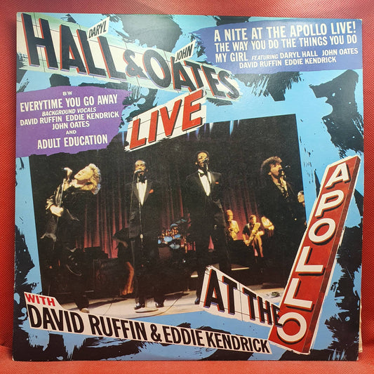 Daryl Hall & John Oates  – A Nite At The Apollo Live!