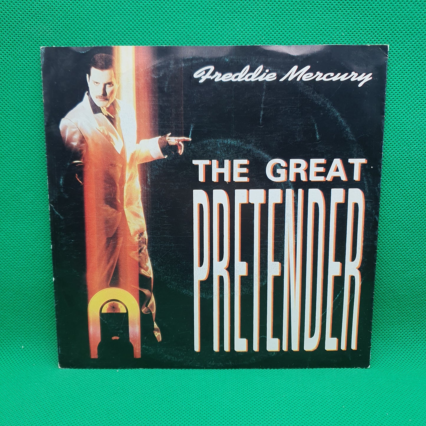 Freddie Mercury – The Great Pretender